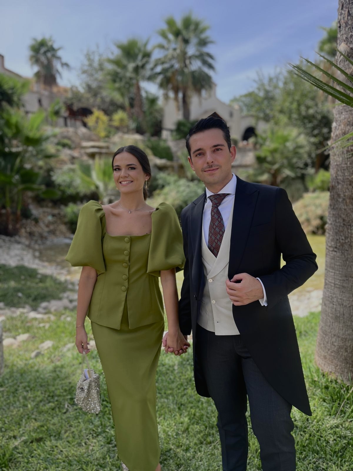 VESTIDO INVITADA VERDE